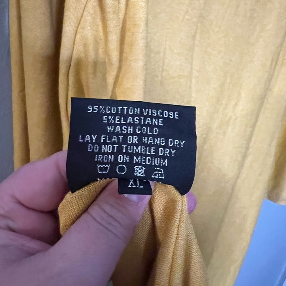 Verillas Lifestyle Golden Yellow cosplay dress - Picture 5 of 8